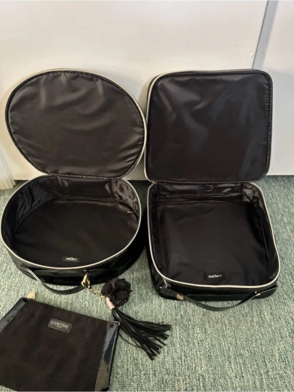 Lancôme Paris Women’s Large Black Makeup Cosmetic Case Bag Lot Storage Travel